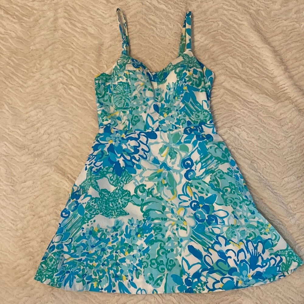 Lilly Pulitzer size 4 dress. Fit and flare.